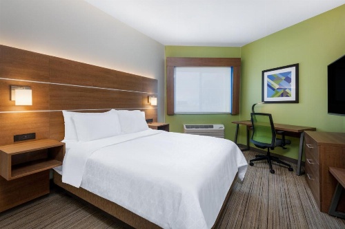 Holiday Inn Express Colorado Springs-Airport image 23